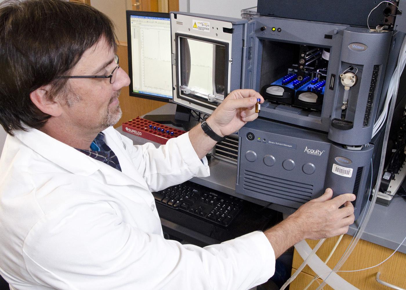 Mississippi State University's Matt Ross studies the effects of pesticide exposure on the human body. This information could lead to the development of beneficial drugs. (Photo by MSU College of Veterinary Medicine/Tom Thompson)